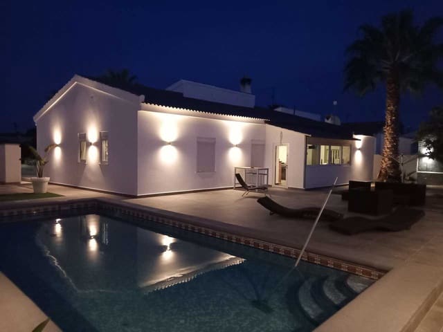 4 soveværelse Villa til salg i Cabo Roig, Orihuela med swimmingpool garage - € 695.000 (Ref: 10090135)
