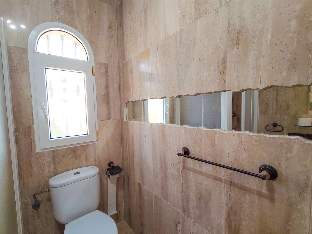 3 soverom Villa til salgs i Villamartin med svømmebasseng garasje - € 430 000 (Ref: 10090147)