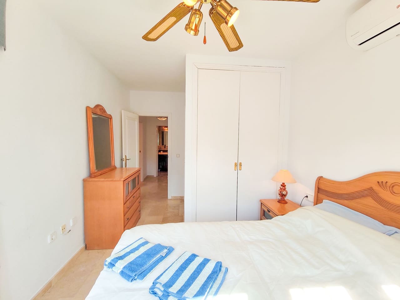 3 soverom Villa til salgs i Villamartin med svømmebasseng garasje - € 430 000 (Ref: 10090147)