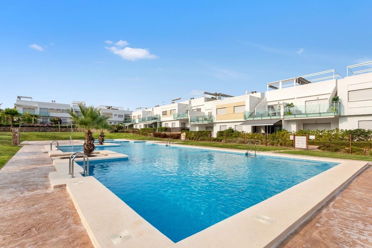2 soveværelse Lejlighed til salg i Orihuela Costa med swimmingpool garage - € 259.900 (Ref: 10090148)