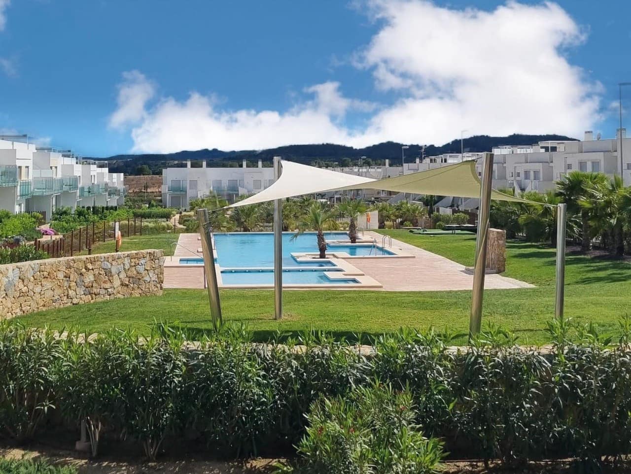 2 soveværelse Lejlighed til salg i Orihuela Costa med swimmingpool garage - € 259.900 (Ref: 10090148)