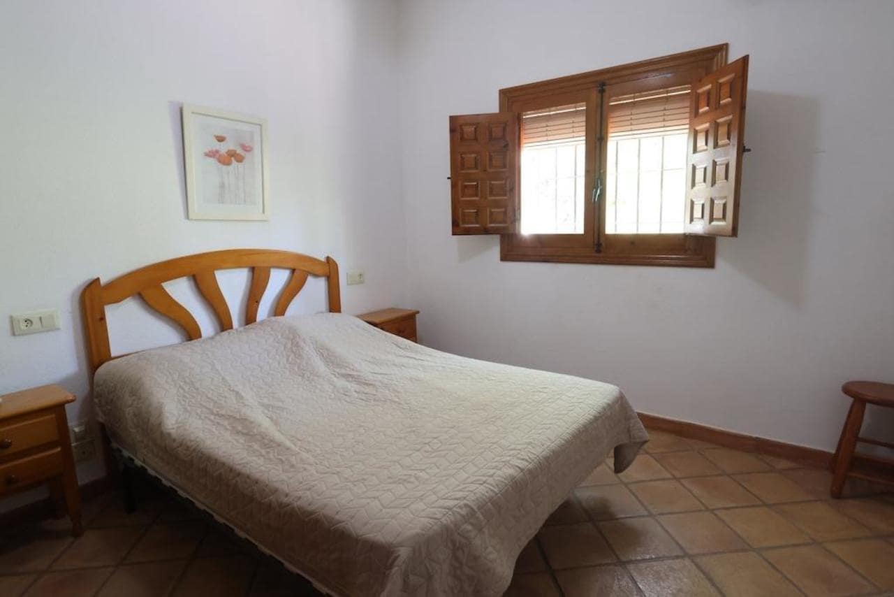 4 chambre Villa/Maison à vendre à Orihuela Costa avec piscine garage - 749 000 € (Ref: 10090153)