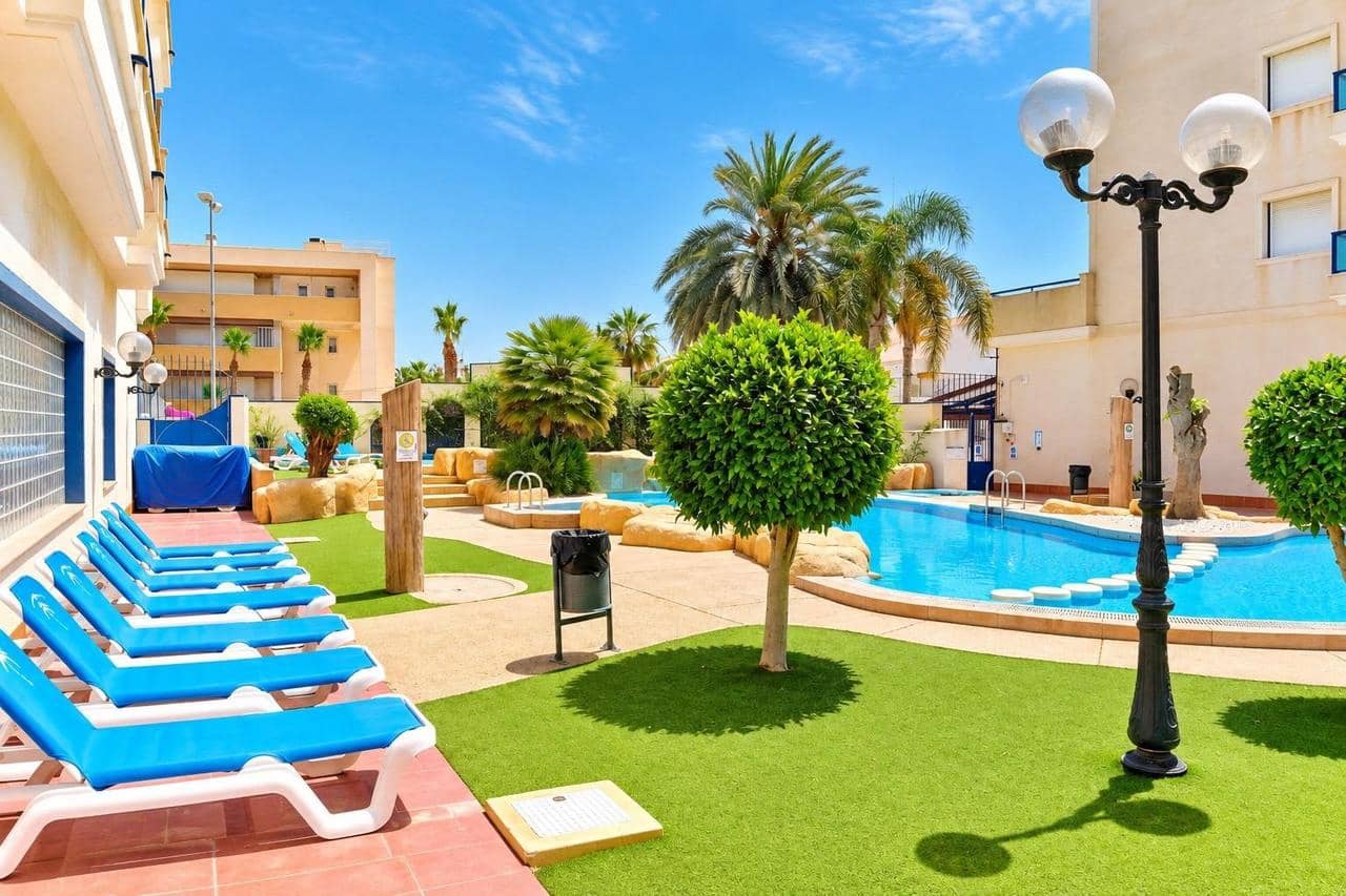2 soveværelse Lejlighed til salg i Orihuela Costa med swimmingpool garage - € 189.000 (Ref: 10090155)