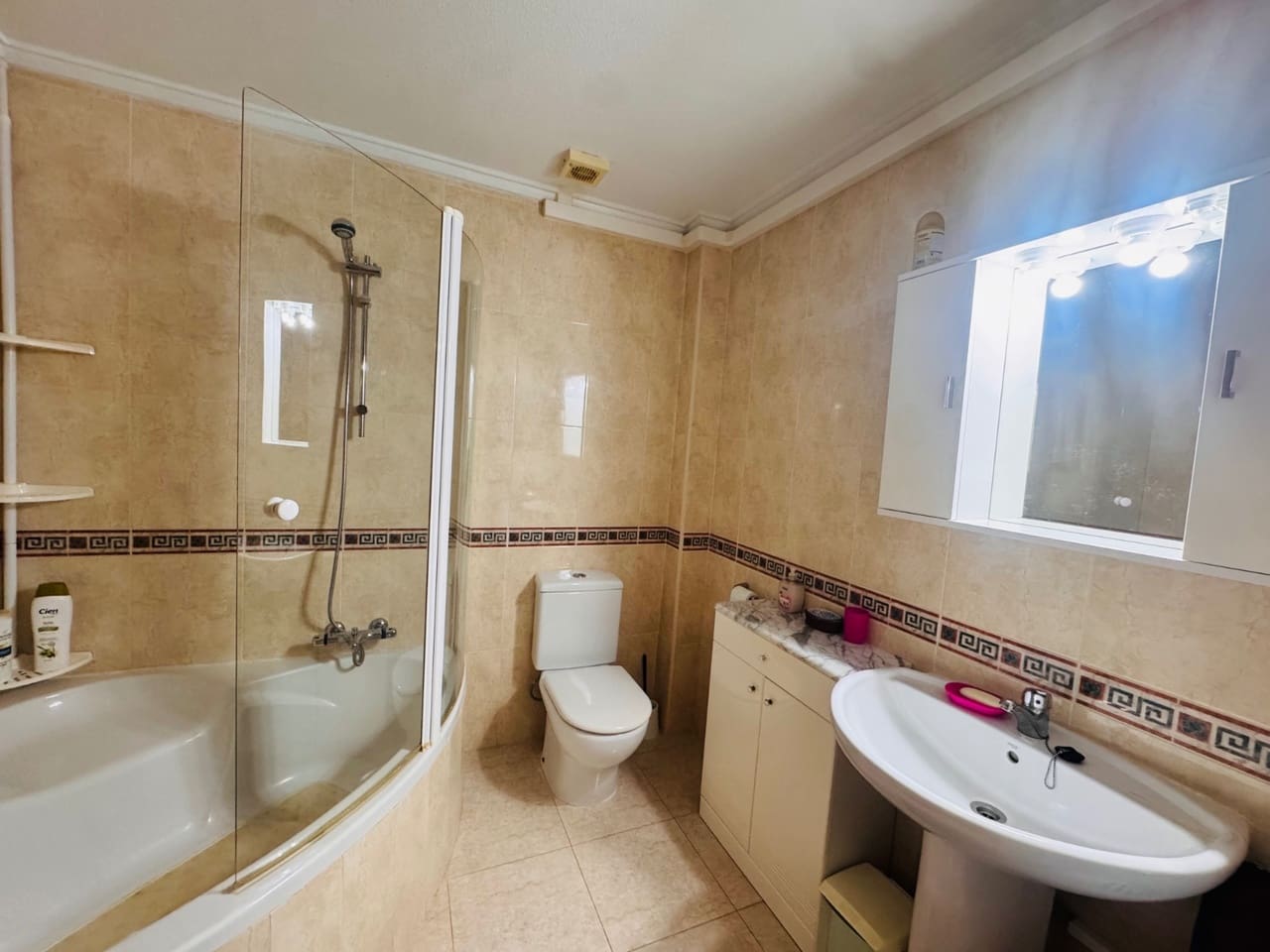 2 slaapkamer Appartement te koop in Ciudad Quesada met zwembad garage - € 179.950 (Ref: 10097655)