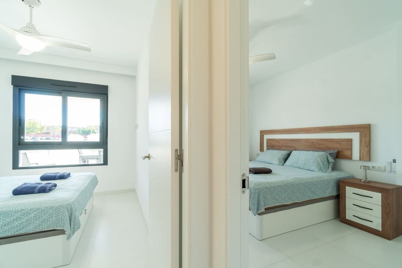 2 soverom Leilighet til salgs i San Miguel de Salinas med garasje - € 229 900 (Ref: 10099758)