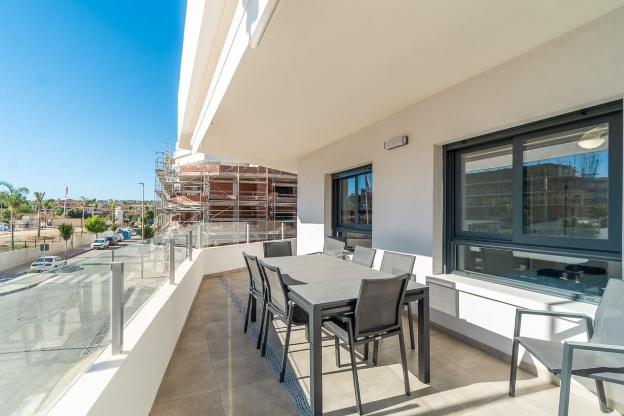 2 soverom Leilighet til salgs i San Miguel de Salinas med garasje - € 229 900 (Ref: 10099758)