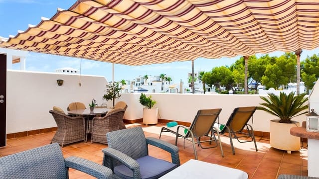 2 chambre Appartement à vendre à Dehesa de Campoamor, Orihuela avec piscine garage - 269 000 € (Ref: 10099761)