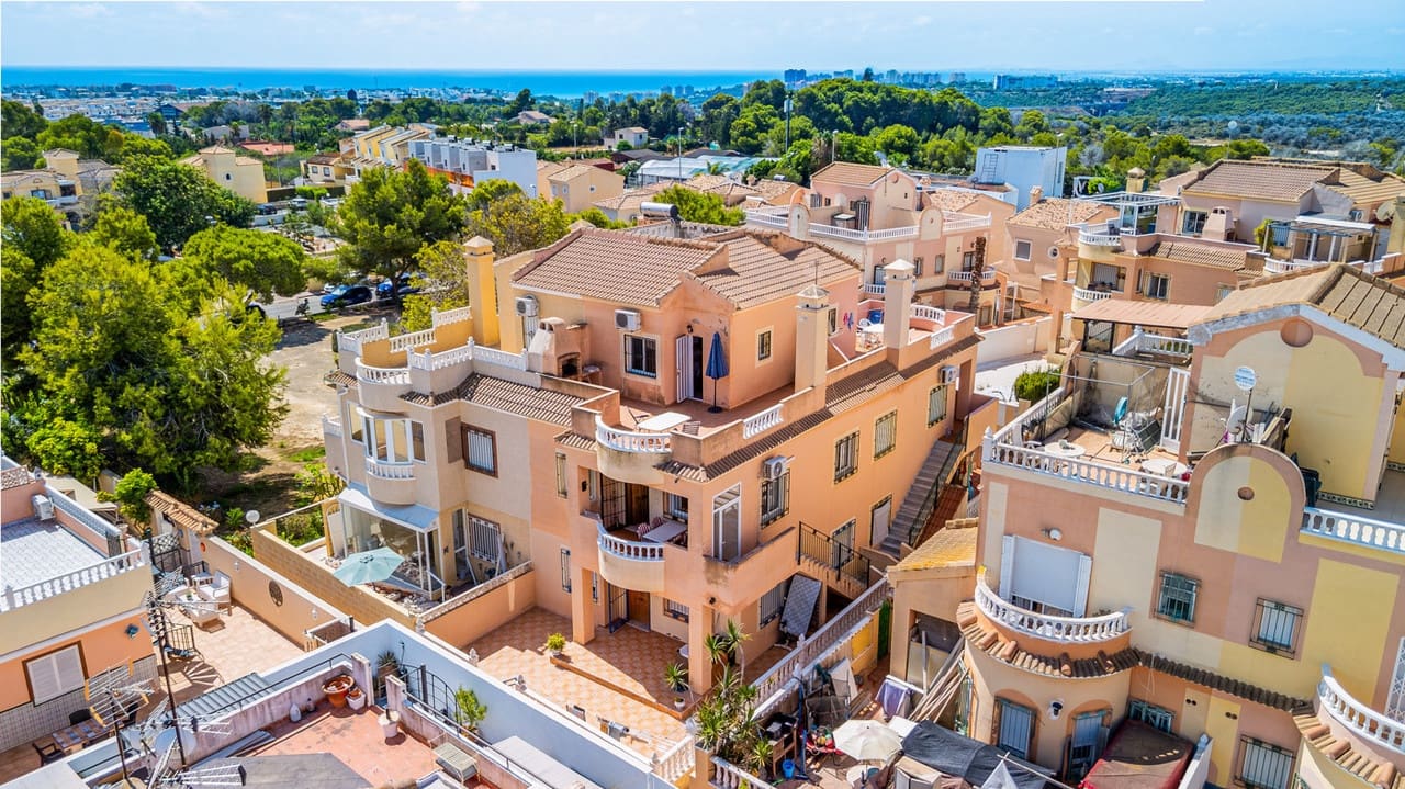 3 Zimmer Bungalow zu verkaufen in Cabo Roig mit Pool - 159.000 € (Ref: 10115482)