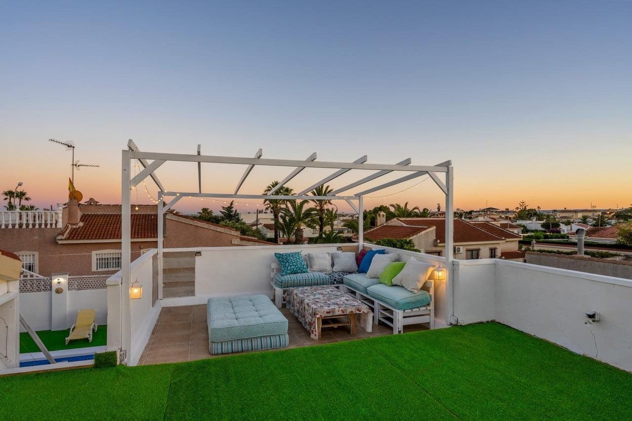 6 Zimmer Villa zu verkaufen in Ciudad Quesada mit Pool - 740.000 € (Ref: 10115484)