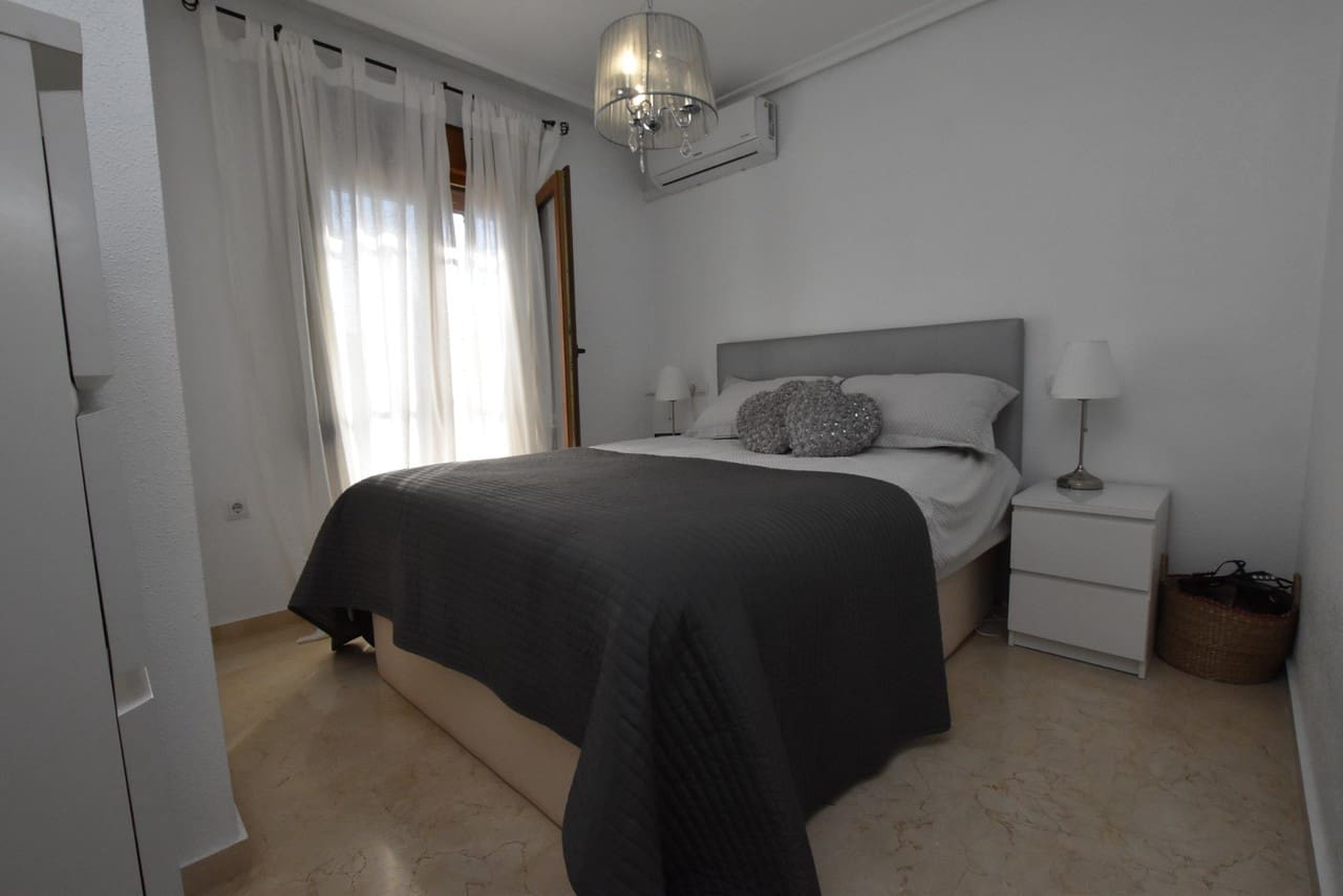 2 quarto Bungalow para venda em Algorfa com piscina - 249 950 € (Ref: 10115486)