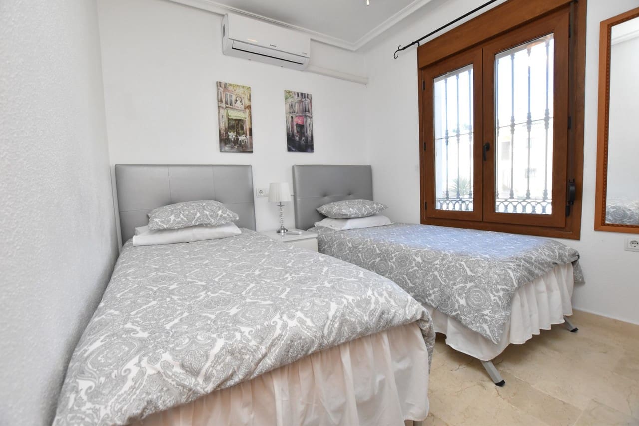 2 quarto Bungalow para venda em Algorfa com piscina - 249 950 € (Ref: 10115486)