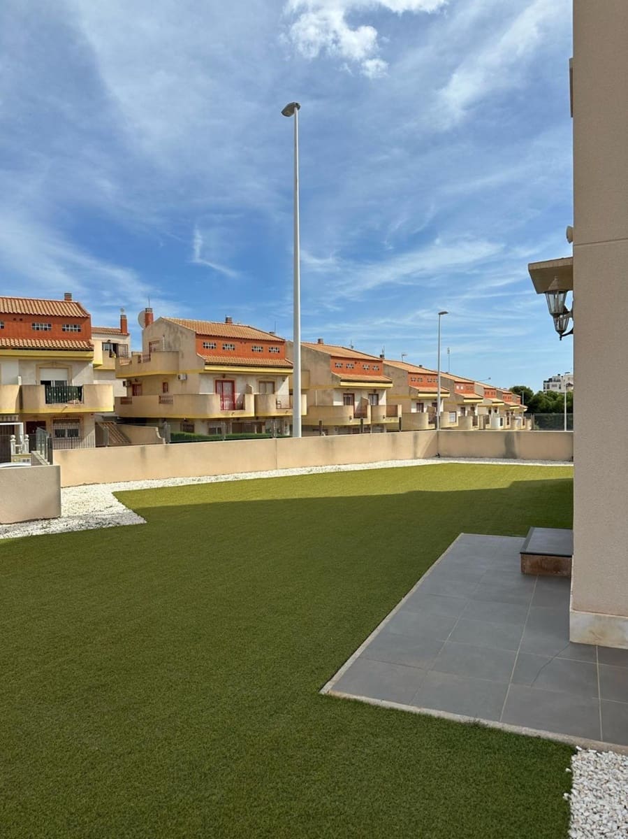 2 bedroom Bungalow for sale in Orihuela Costa with pool garage - € 299,000 (Ref: 10115487)