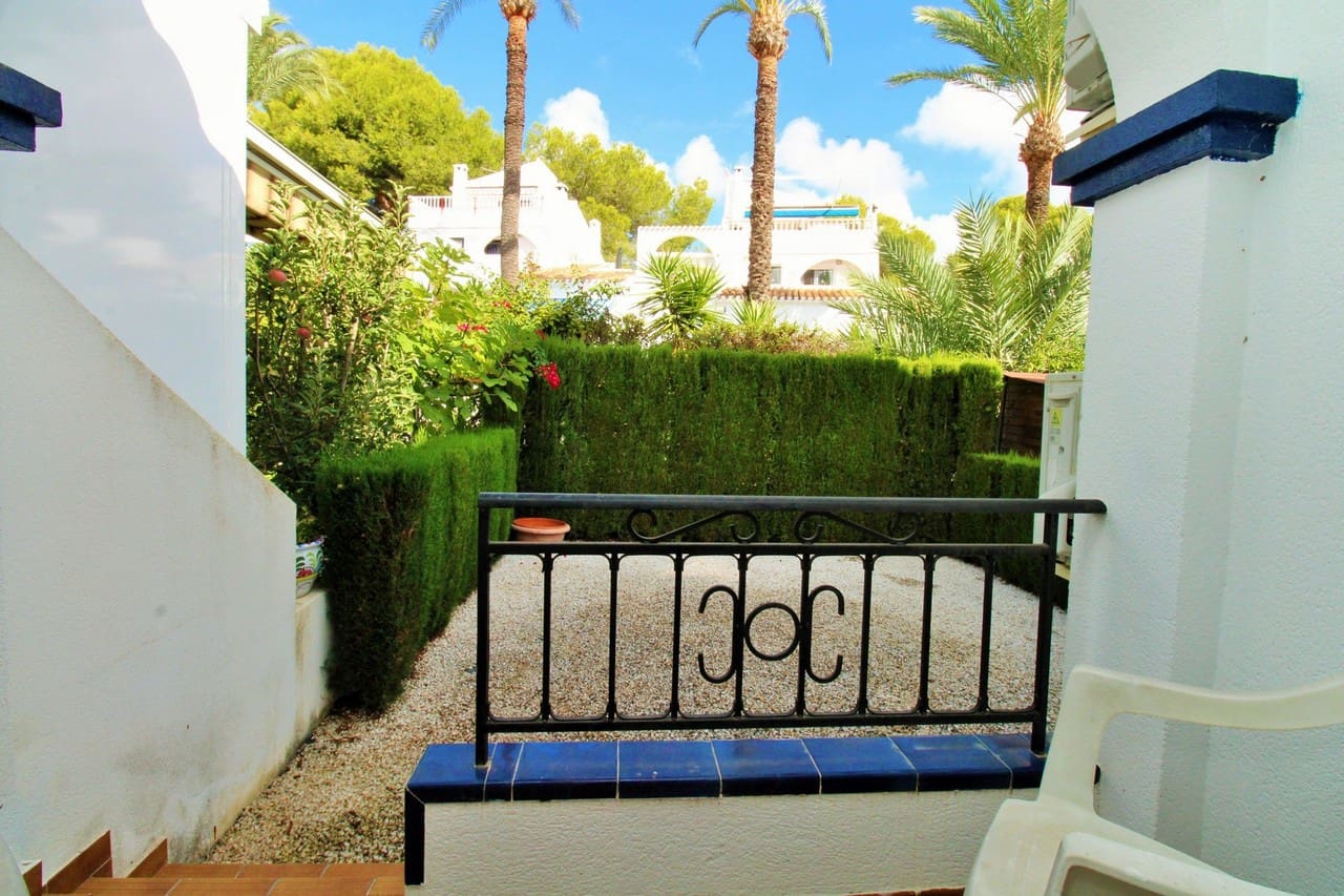 2 sovrum Bungalow till salu i Villamartin med pool - 219 950 € (Ref: 10118852)
