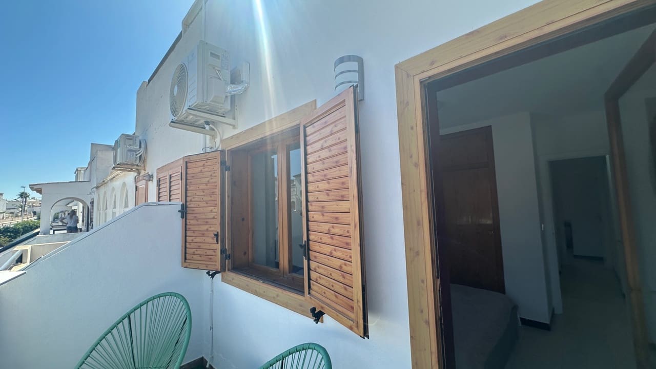 3 sypialnia Dom na sprzedaż w La Mata z basenem garażem - 339 000 € (Ref: 10118853)