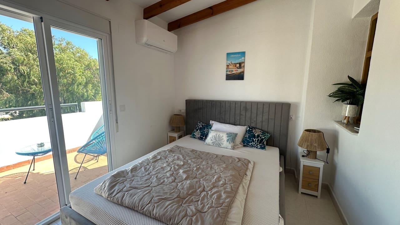 3 sypialnia Dom na sprzedaż w La Mata z basenem garażem - 339 000 € (Ref: 10118853)
