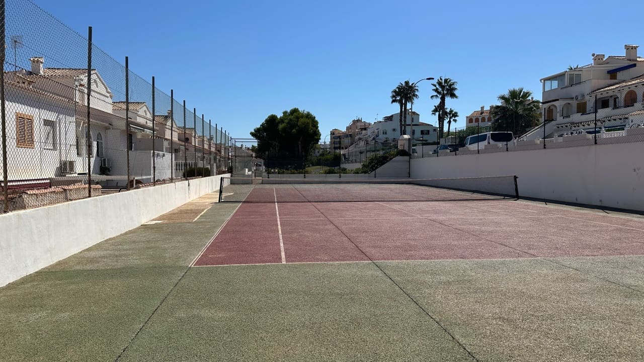 3 sypialnia Dom na sprzedaż w La Mata z basenem garażem - 339 000 € (Ref: 10118853)