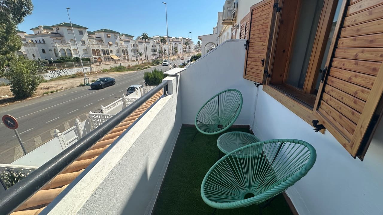 3 sypialnia Dom na sprzedaż w La Mata z basenem garażem - 339 000 € (Ref: 10118853)