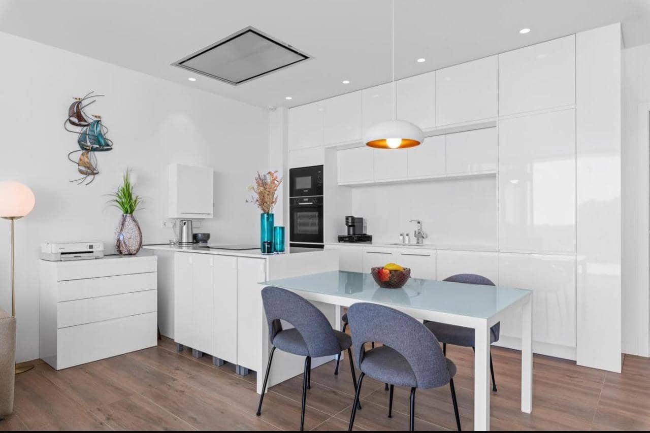 2 soverom Leilighet til salgs i Orihuela Costa med svømmebasseng garasje - € 475 000 (Ref: 10118856)