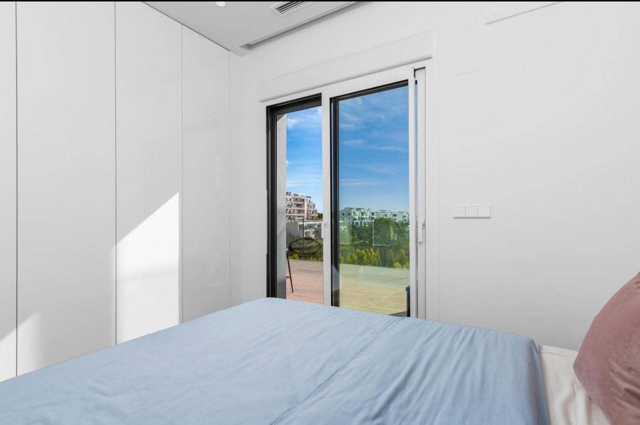 2 soverom Leilighet til salgs i Orihuela Costa med svømmebasseng garasje - € 475 000 (Ref: 10118856)