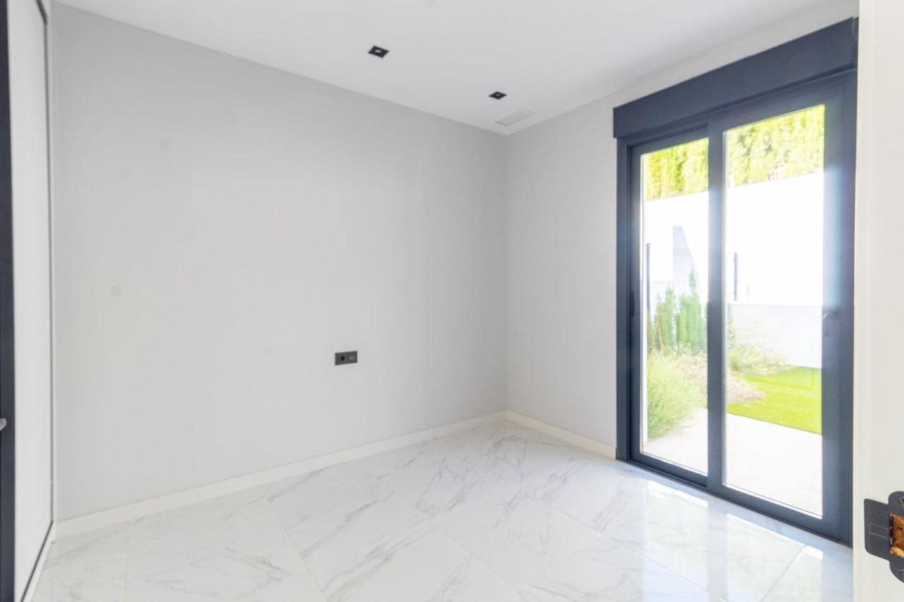 3 soverom Leilighet til salgs i Orihuela Costa med svømmebasseng garasje - € 399 000 (Ref: 10118874)