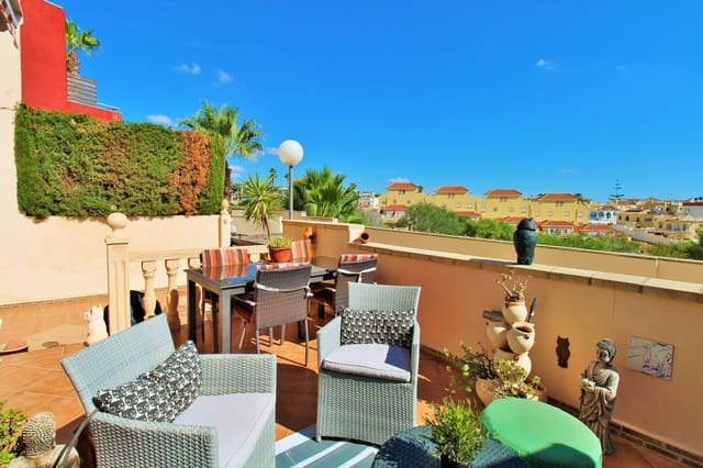 3 soveværelse Byhus til salg i Villamartin, Orihuela med swimmingpool garage - € 199.950 (Ref: 10118897)