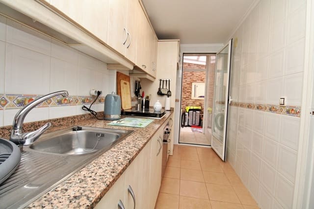 3 soveværelse Byhus til salg i Villamartin, Orihuela med swimmingpool garage - € 199.950 (Ref: 10118897)