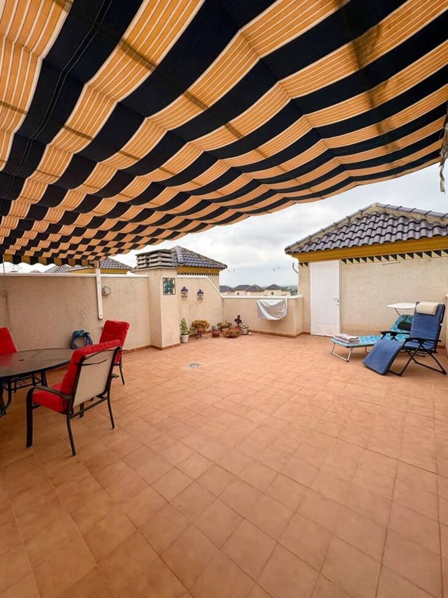 2 sypialnia Penthouse na sprzedaż w Guardamar del Segura z basenem - 170 500 € (Ref: 10118900)