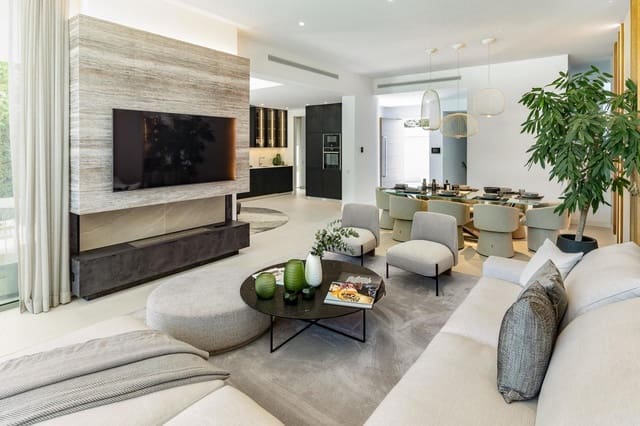 5 makuuhuone Huvila myytävänä paikassa El Paraiso, Estepona mukana uima-altaan 
autotalli - 2 300 000 € (Ref: 10128171)