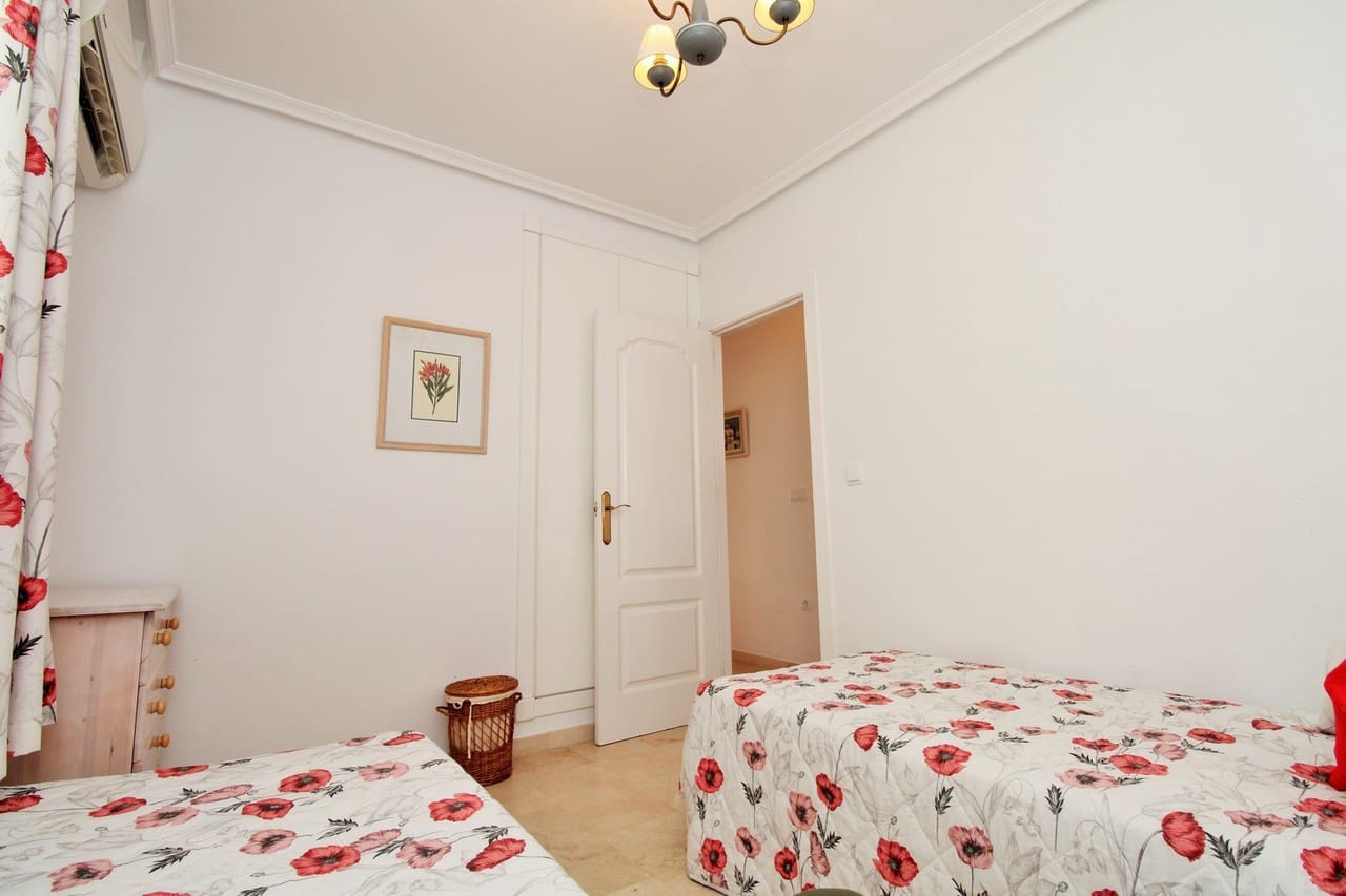 2 slaapkamer Appartement te koop in Villamartin met zwembad - € 189.950 (Ref: 10128176)