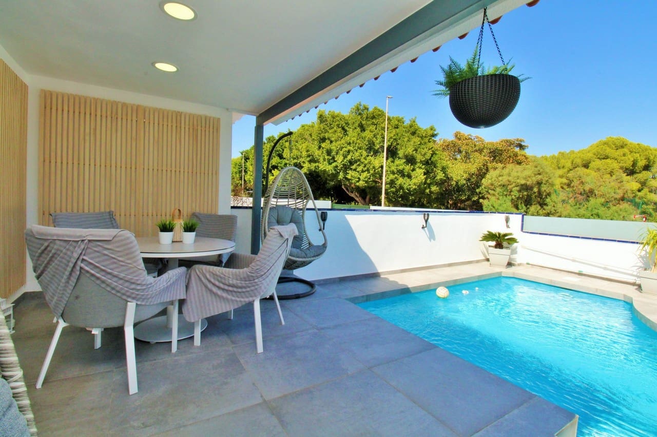 3 slaapkamer Villa te koop in Pilar de la Horadada met zwembad - € 395.000 (Ref: 10128179)