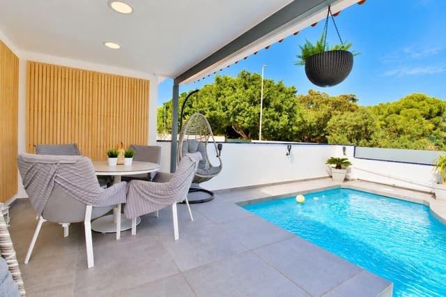 3 soveværelse Villa til salg i Mil Palmeras, Pilar de la Horadada med swimmingpool - € 395.000 (Ref: 10128179)