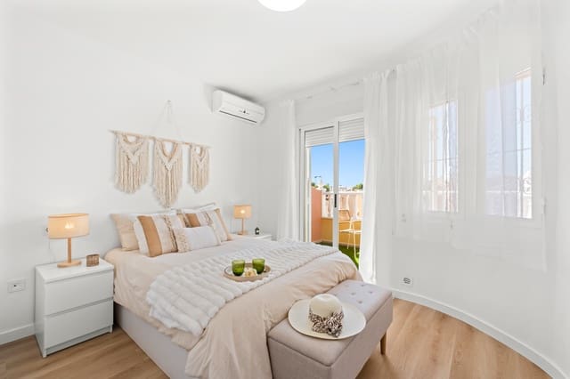 2 quarto Casa em Banda para venda em Villamartin, Orihuela com piscina garagem - 229 800 € (Ref: 10131299)
