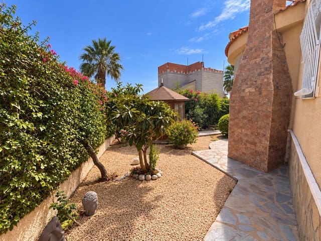 3 camera da letto Villa in vendita in Ciudad Quesada, Rojales con piscina garage - 399.000 € (Rif: 10132637)