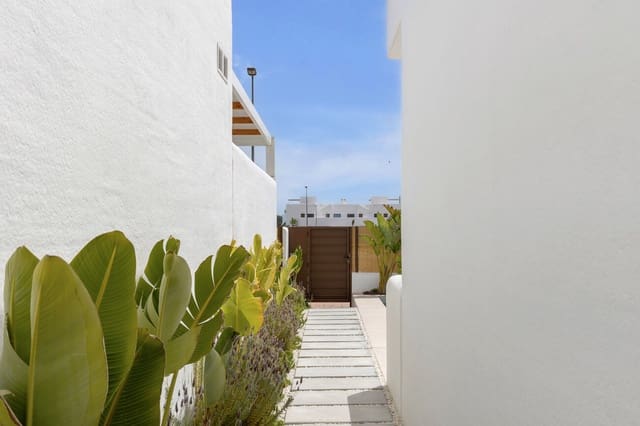 3 soveværelse Villa til salg i Centro, Los Alcázares med swimmingpool garage - € 539.000 (Ref: 10132645)