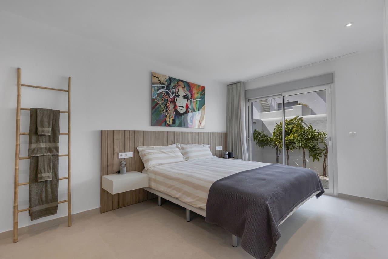 3 soveværelse Villa til salg i Los Alcazares med swimmingpool garage - € 539.000 (Ref: 10132645)
