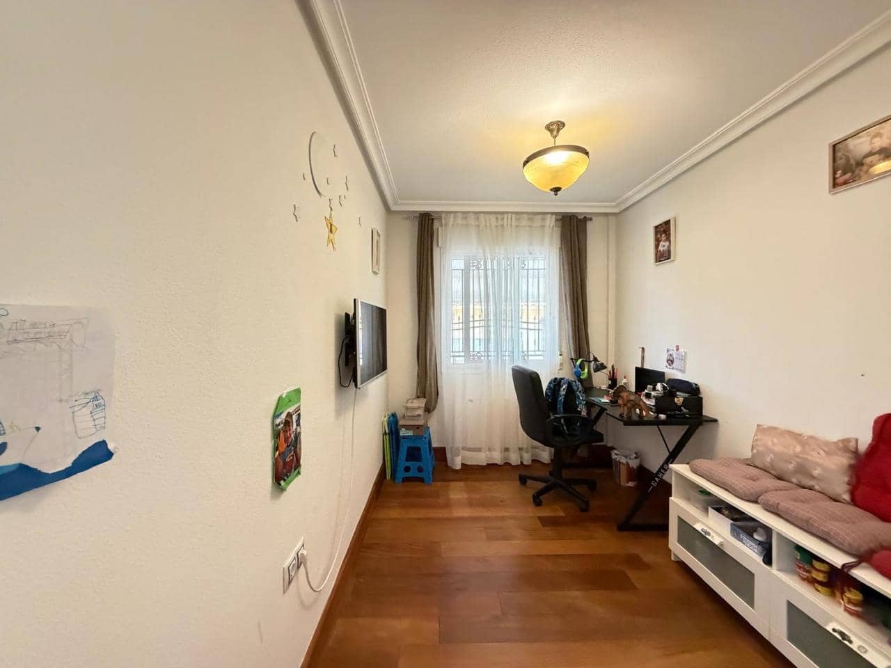 4 sypialnia Willa na sprzedaż w Orihuela Costa z basenem garażem - 380 000 € (Ref: 10133153)