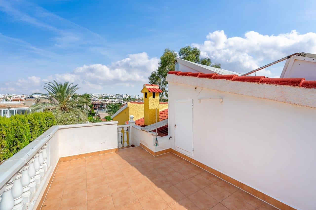 2 Zimmer Villa zu verkaufen in Ciudad Quesada mit Pool Garage - 385.000 € (Ref: 10139311)