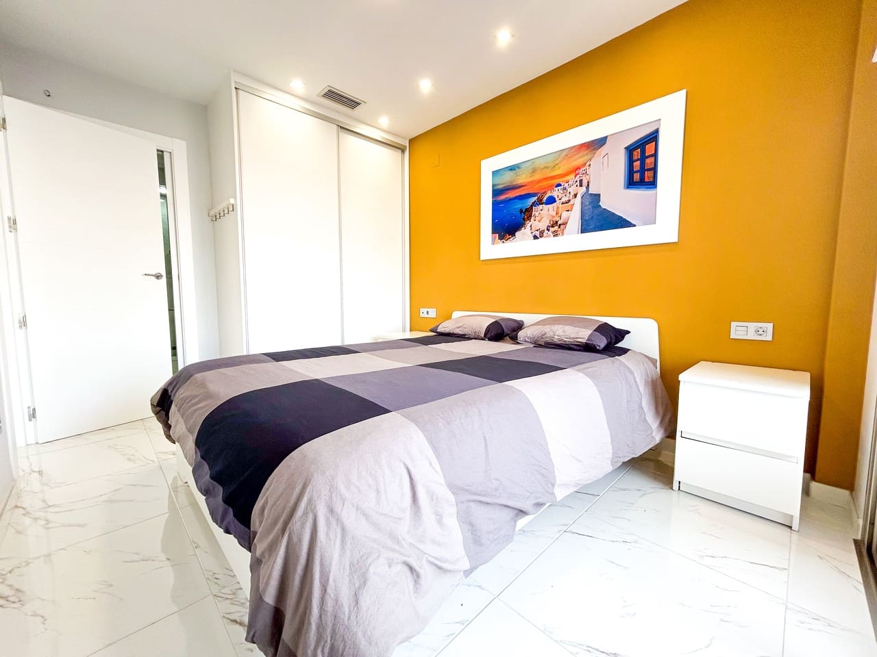 3 bedroom Villa for sale in Villamartin with pool - € 379,995 (Ref: 10139314)