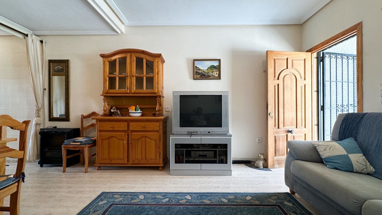 2 Zimmer Haus zu verkaufen in Orihuela Costa mit Pool Garage - 180.000 € (Ref: 10141777)