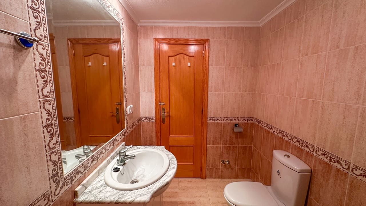 2 Zimmer Haus zu verkaufen in Orihuela Costa mit Pool Garage - 180.000 € (Ref: 10141777)