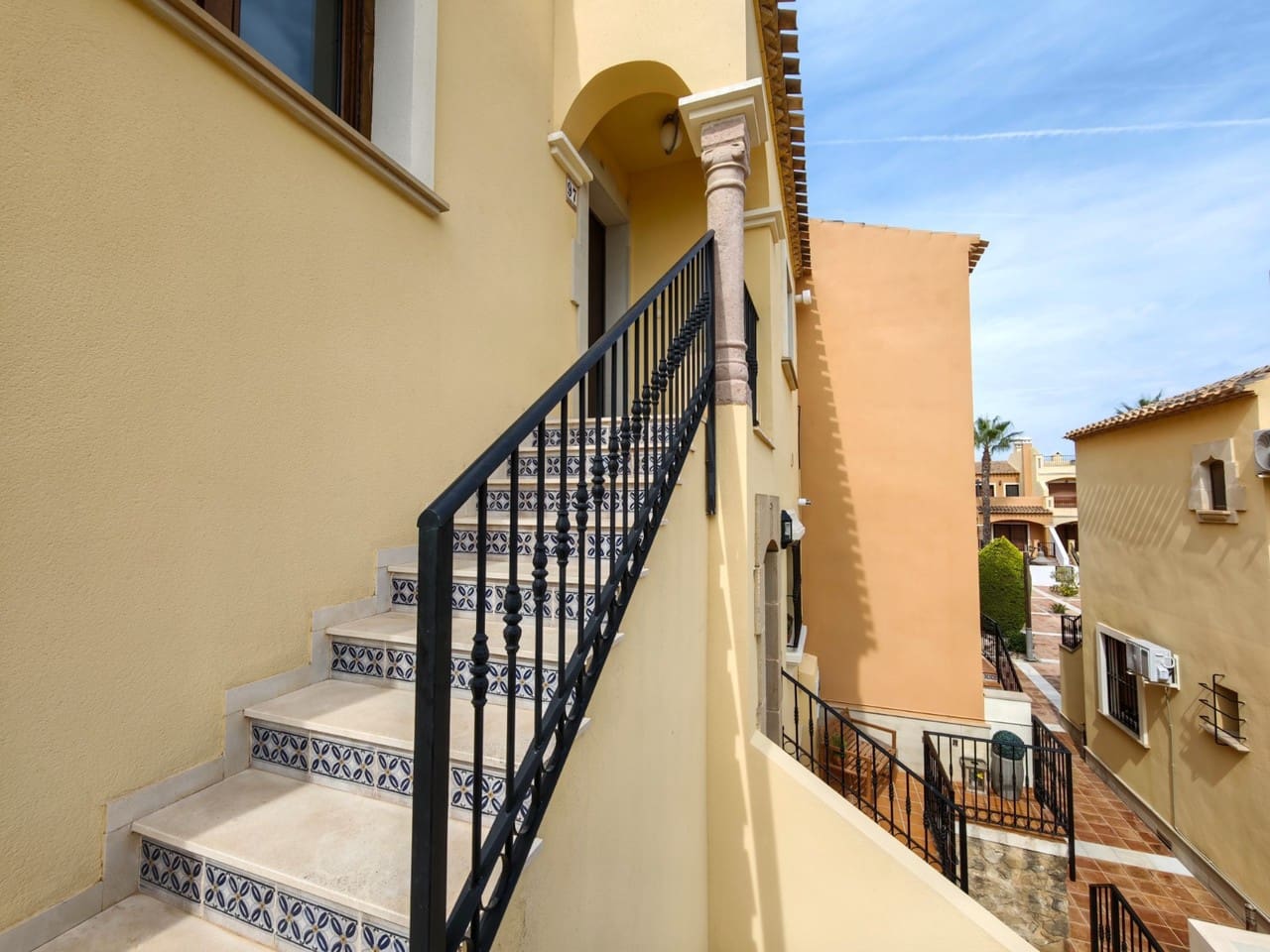 2 bedroom Apartment for sale in Algorfa with pool garage - € 199,500 (Ref: 10141778)