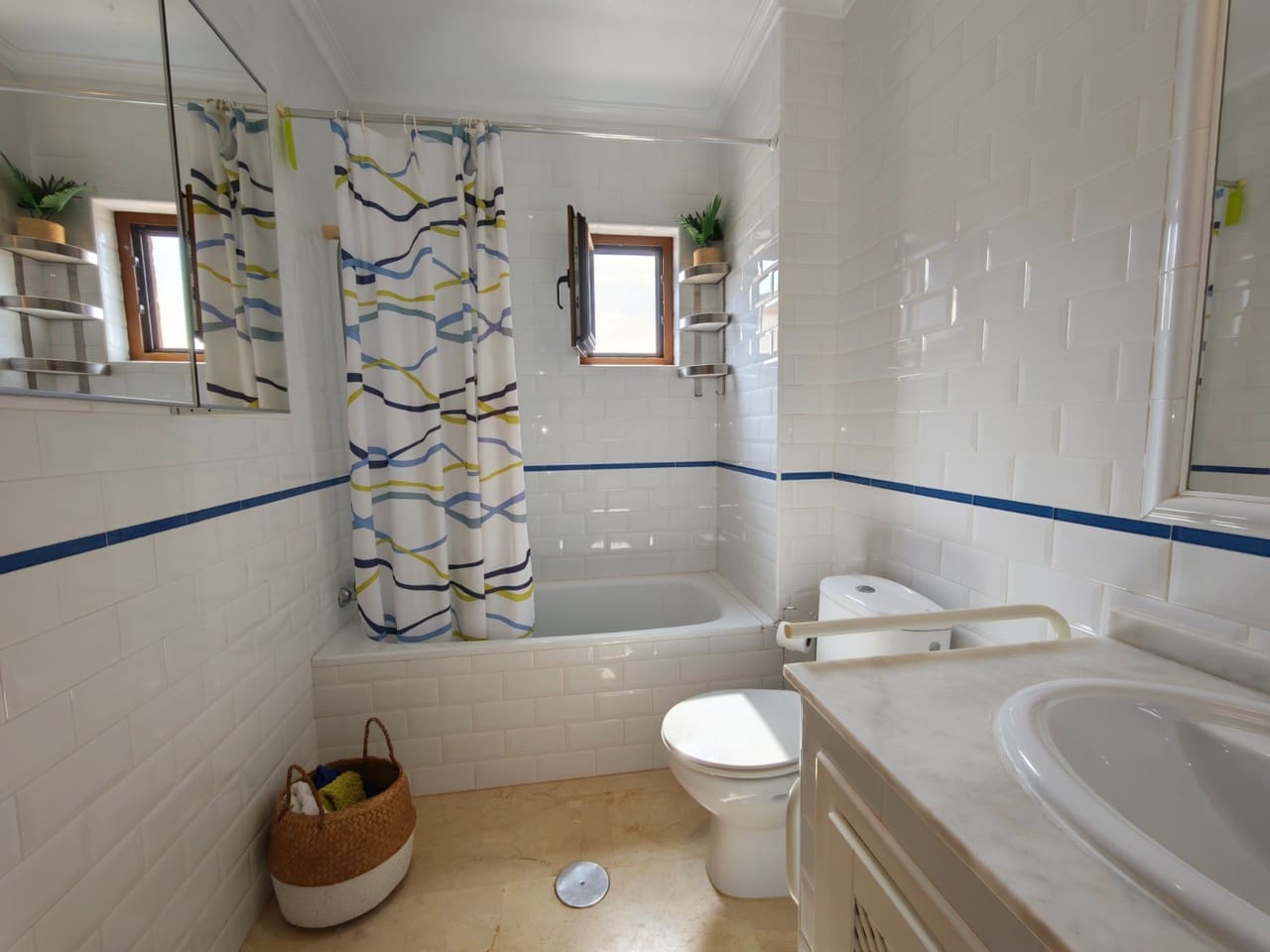 2 bedroom Apartment for sale in Algorfa with pool garage - € 199,500 (Ref: 10141778)