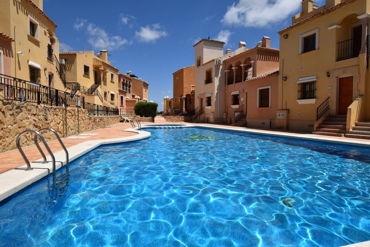 2 bedroom Apartment for sale in Algorfa with pool garage - € 199,500 (Ref: 10141778)