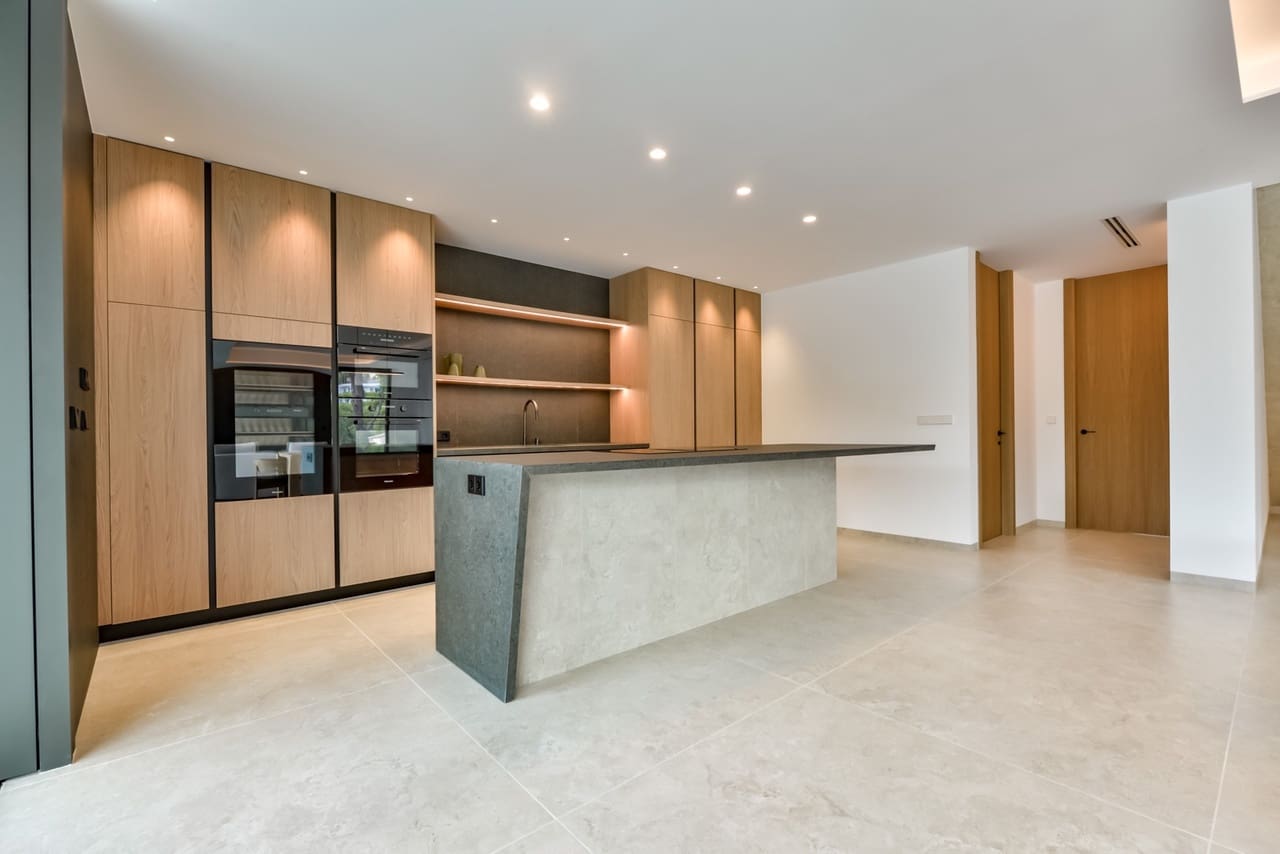 4 bedroom Villa for sale in Altea with pool garage - € 2,345,000 (Ref: 10141785)