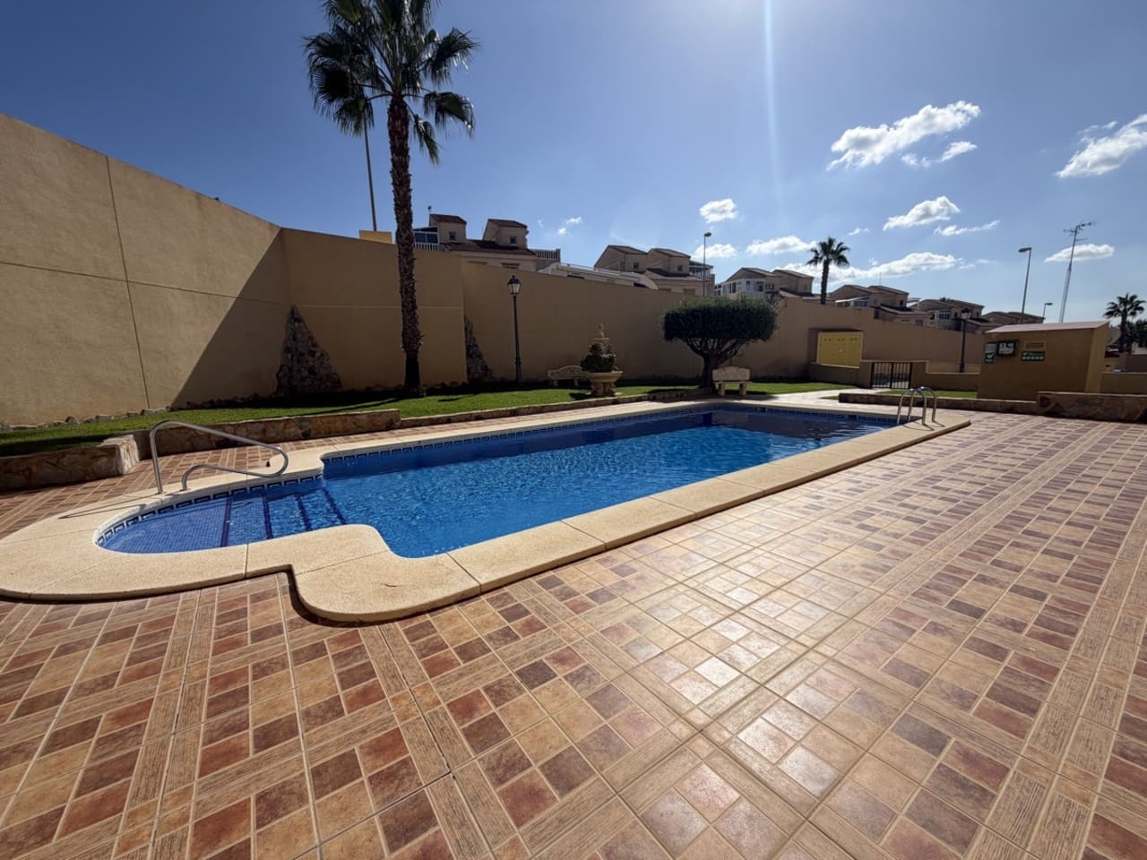 3 sovrum Hus till salu i Villamartin med pool - 199 995 € (Ref: 10146363)