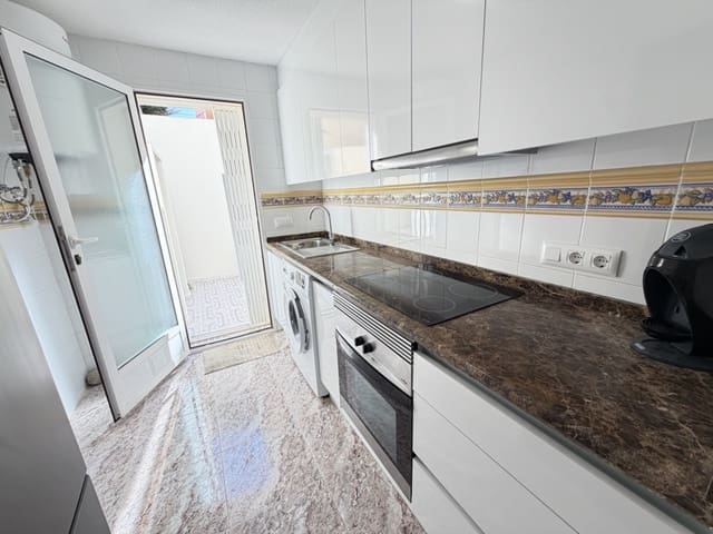 3 sovrum Hus till salu i Villamartin, Orihuela med pool - 199 995 € (Ref: 10146363)