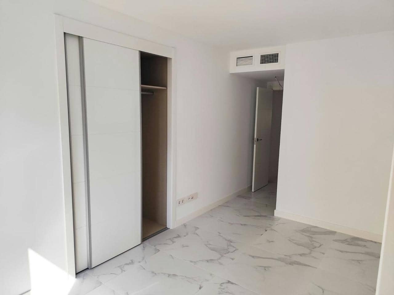 3 bedroom Apartment for sale in Orihuela Costa with pool garage - € 550,000 (Ref: 10148376)