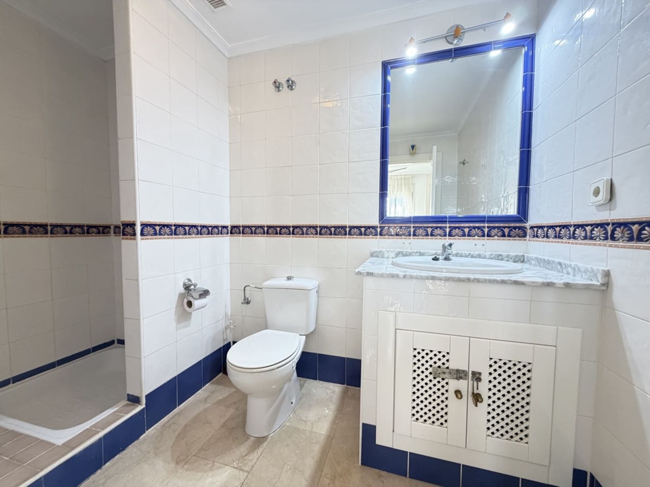 2 soverom Leilighet til salgs i Villamartin med svømmebasseng - € 189 995 (Ref: 10157439)