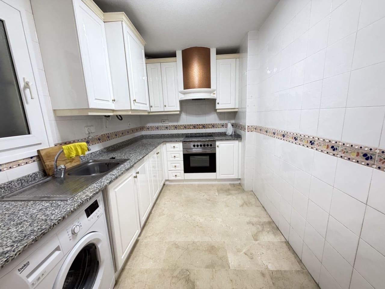 2 soverom Leilighet til salgs i Villamartin med svømmebasseng - € 189 995 (Ref: 10157439)