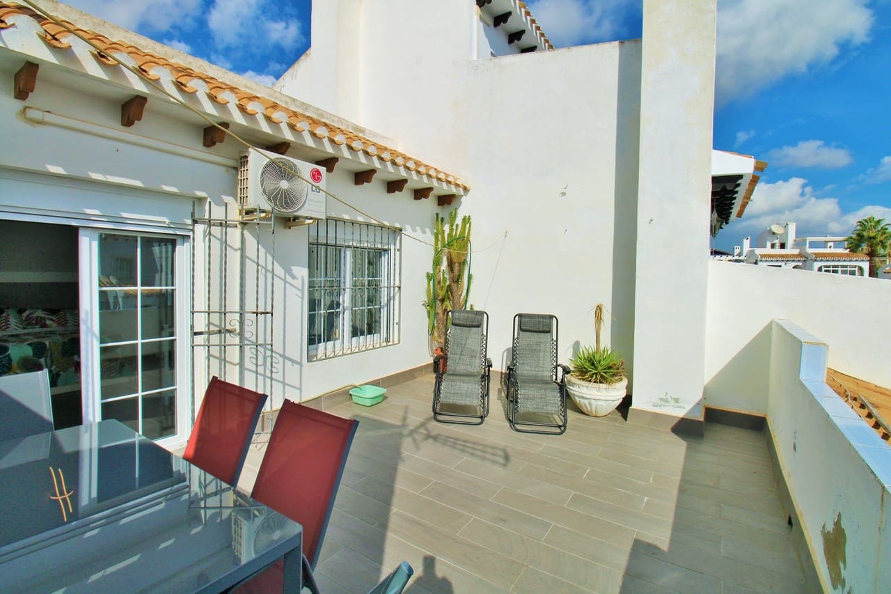 3 bedroom Townhouse for sale in Villamartin with pool - € 289,000 (Ref: 10159137)